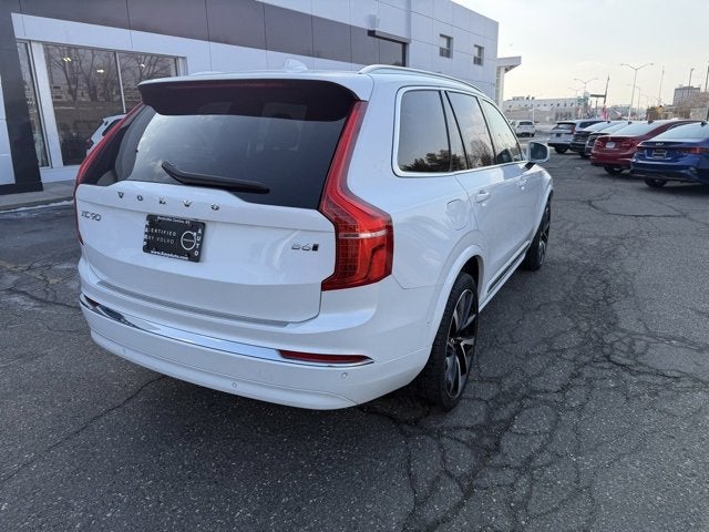 2024 Volvo XC90 Plus Bright Theme