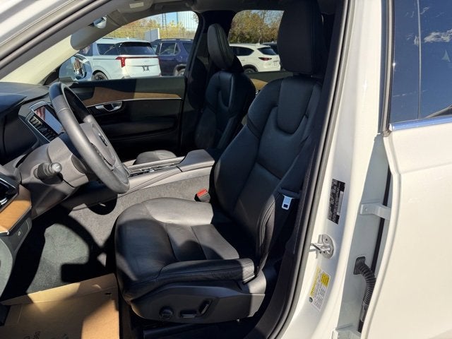 2023 Volvo XC90 Plus