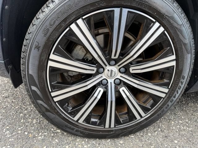2023 Volvo XC90 Plus