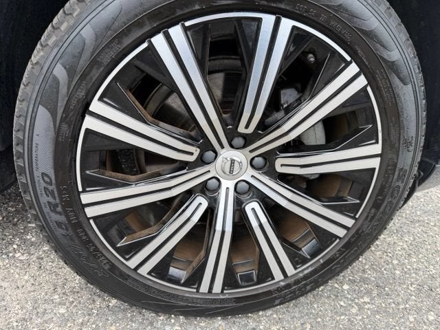 2023 Volvo XC90 Plus