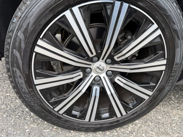 2023 Volvo XC90 Plus