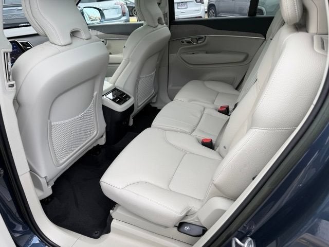 2023 Volvo XC90 Plus