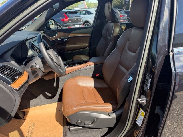 2023 Volvo XC90 Plus