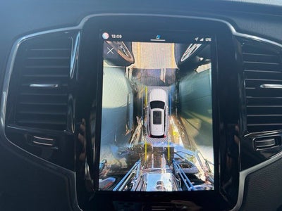 2023 Volvo XC90 Plus