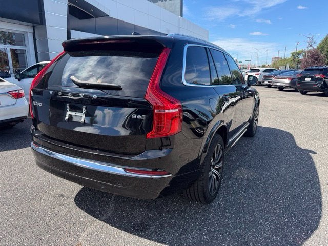 2023 Volvo XC90 Plus