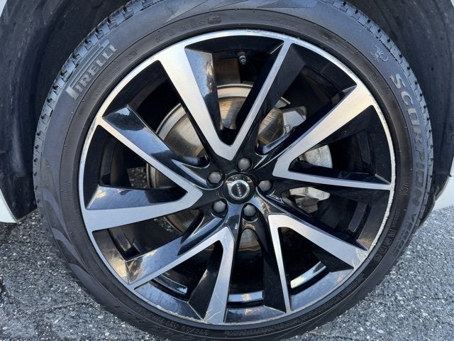 2023 Volvo XC90 Plus