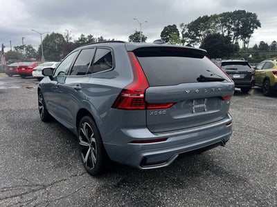 2022 Volvo XC60 R-Design