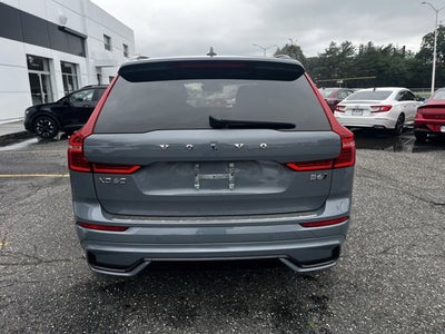 2022 Volvo XC60 R-Design