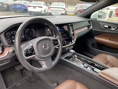 2021 Volvo V60 Cross Country T5