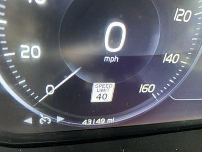 2021 Volvo V60 Cross Country T5