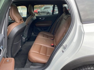 2021 Volvo V60 Cross Country T5