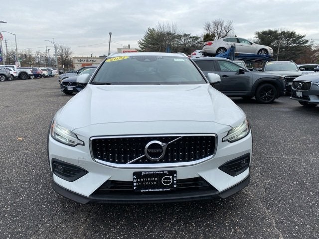 2021 Volvo V60 Cross Country T5