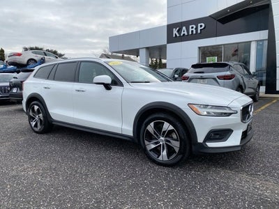 2021 Volvo V60 Cross Country T5