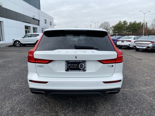 2021 Volvo V60 Cross Country T5