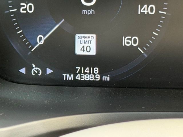 2020 Volvo V60 Cross Country T5