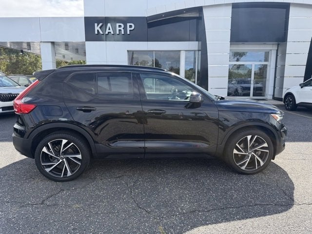2020 Volvo XC40 R-Design