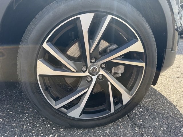 2020 Volvo XC40 R-Design