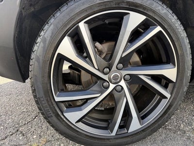 2020 Volvo XC40 R-Design