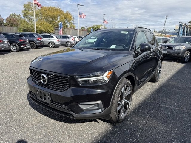 2020 Volvo XC40 R-Design