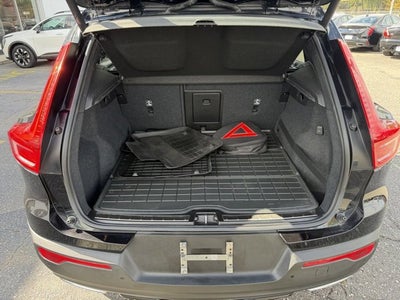 2020 Volvo XC40 R-Design