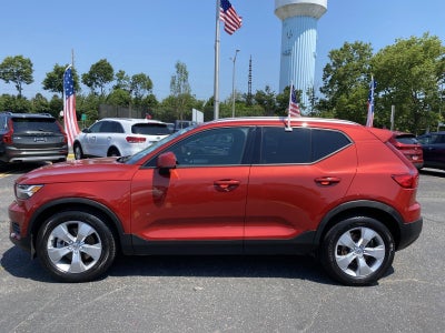 2019 Volvo XC40 Base