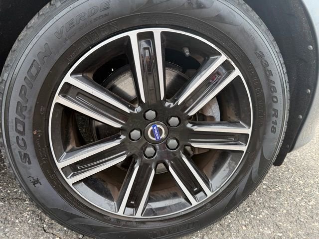 2016 Volvo XC60 T6 Drive-E