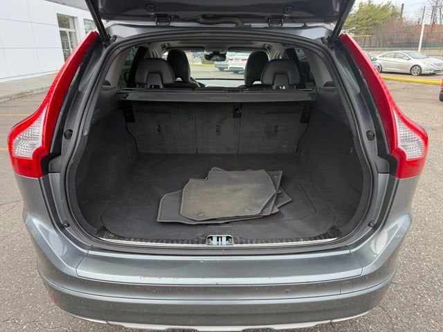 2016 Volvo XC60 T6 Drive-E