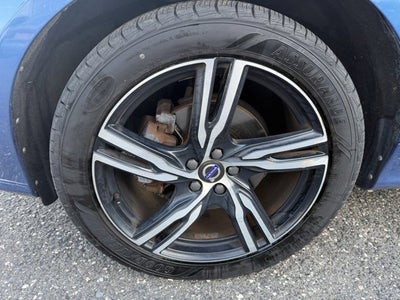 2017 Volvo XC60 R-Design