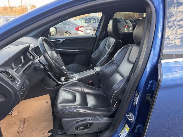 2017 Volvo XC60 R-Design