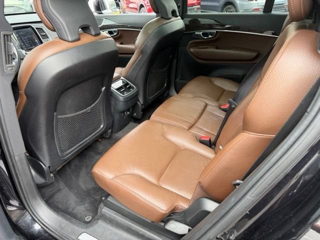 2019 Volvo XC90 Momentum