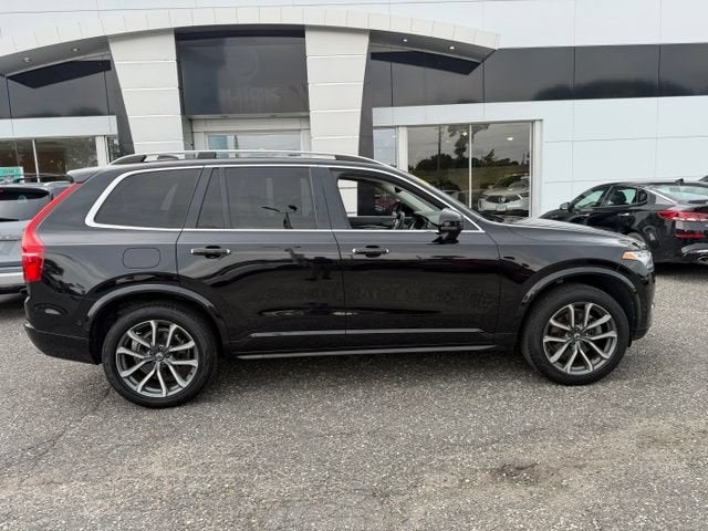 2019 Volvo XC90 Momentum