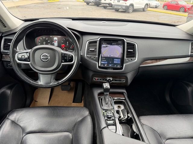 2019 Volvo XC90 Momentum