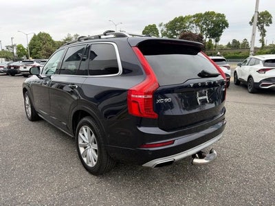 2019 Volvo XC90 Momentum