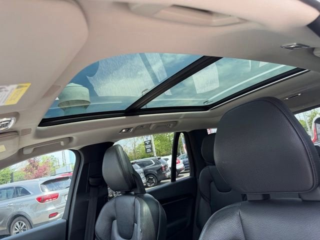 2018 Volvo XC90 Momentum