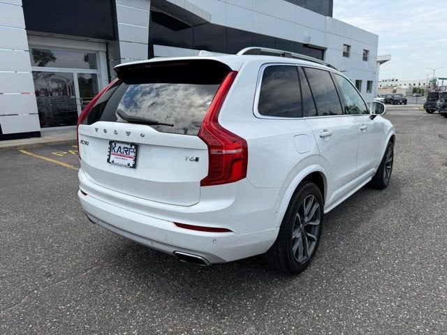 2018 Volvo XC90 Momentum