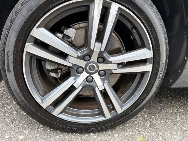 2019 Volvo XC60 Momentum