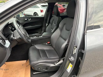 2019 Volvo XC60 Momentum