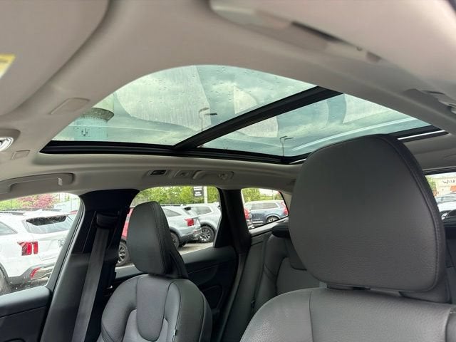 2019 Volvo XC60 Momentum