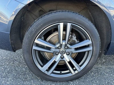 2020 Volvo XC60 Momentum