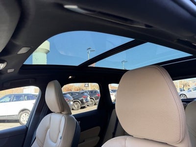 2020 Volvo XC60 Momentum
