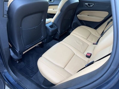 2020 Volvo XC60 Momentum