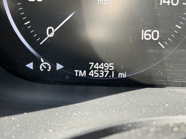 2020 Volvo XC60 Momentum