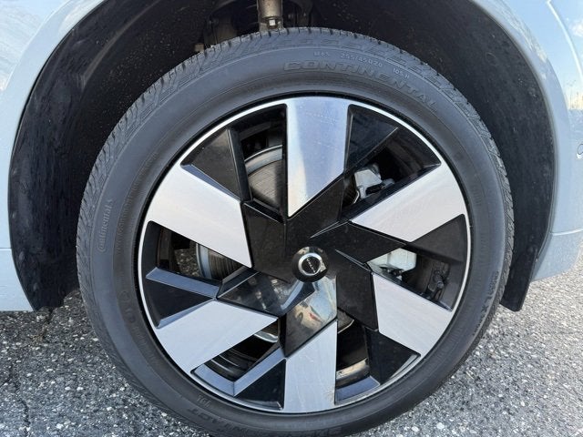 2025 Volvo XC60 Plug-In Hybrid Plus