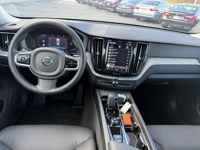 2025 Volvo XC60 Plug-In Hybrid Plus