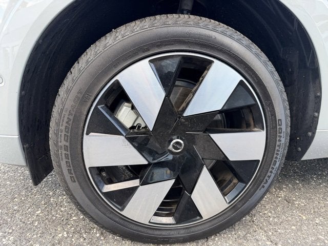 2025 Volvo XC60 Plug-In Hybrid Plus