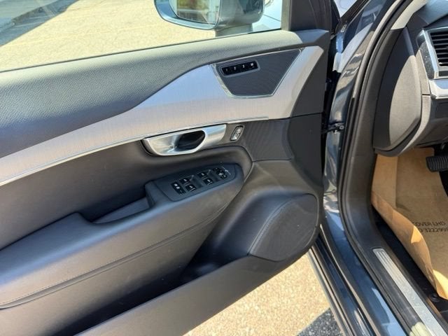 2024 Volvo XC90 Core Bright Theme