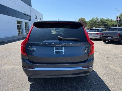 2024 Volvo XC90 Core Bright Theme