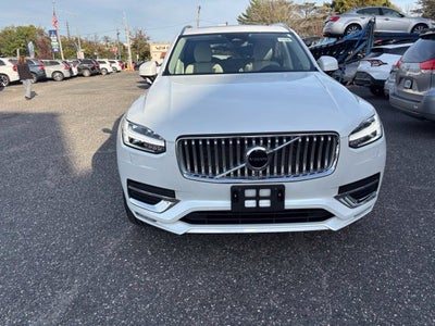 2024 Volvo XC90 Core Bright Theme
