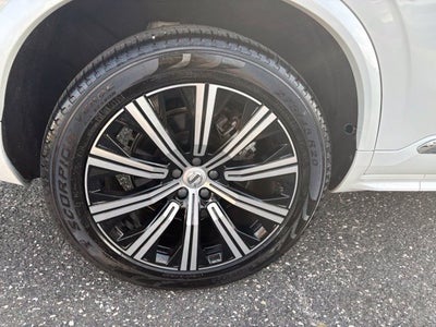 2024 Volvo XC90 Core Bright Theme