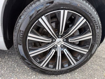 2024 Volvo XC90 Core Bright Theme